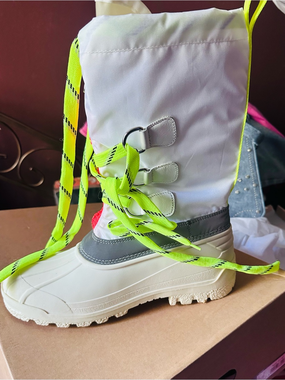 DSQUARED2  Neon Yellow & White Waterproof Snow Boots